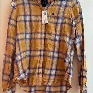 Abercrombie & Fitch Women’s plaid shirt NWT